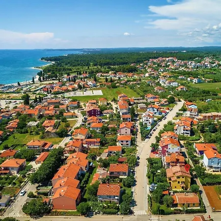 Strandnahe Mit Uberdachter Terrasse Und Garten Apartment *